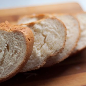 ขนมปัง กี่แคล กินอย่างไรให้ได้ประโยชน์ต่อสุขภาพมากที่สุด